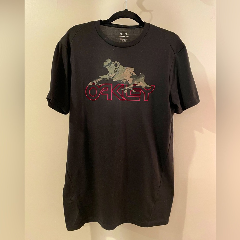 Oakley Mens Black Regular Fit T-Shirt - Size Medium PRICE DROP